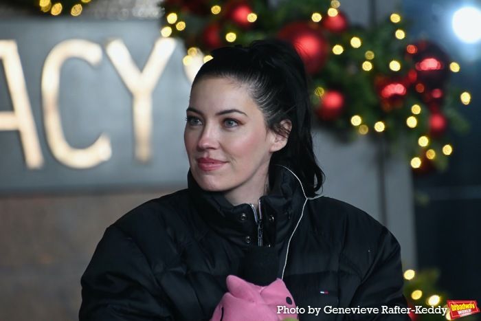 Photos: Idina Menzel, Charli D'Amelio & More Rehearse for the 2024 Macy's Thanksgiving Day Parade  Image