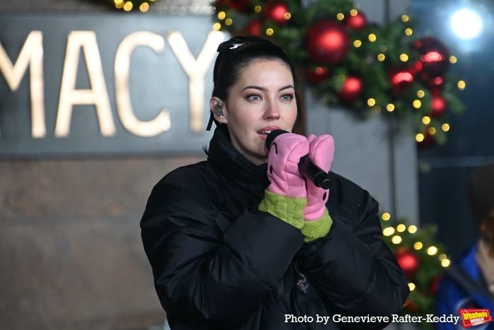 Photos: Idina Menzel, Charli D'Amelio & More Rehearse for the 2024 Macy's Thanksgiving Day Parade  Image