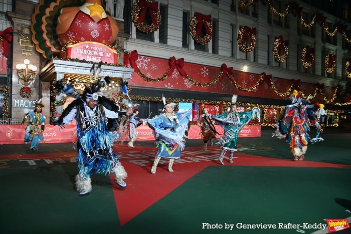Photos: Idina Menzel, Charli D'Amelio & More Rehearse for the 2024 Macy's Thanksgiving Day Parade  Image