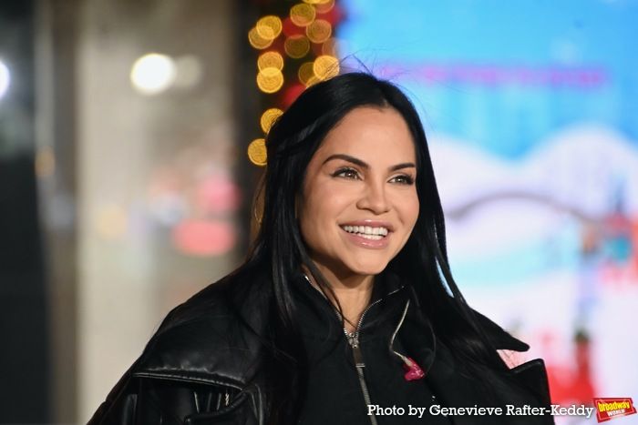 Photos: Idina Menzel, Charli D'Amelio & More Rehearse for the 2024 Macy's Thanksgiving Day Parade  Image