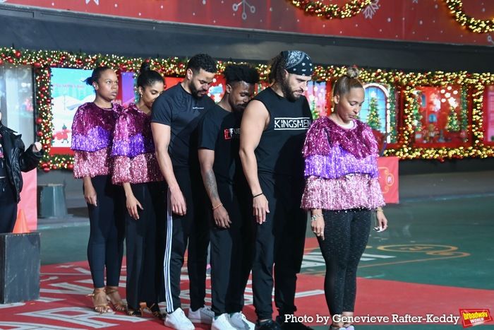 Photos: Idina Menzel, Charli D'Amelio & More Rehearse for the 2024 Macy's Thanksgiving Day Parade  Image