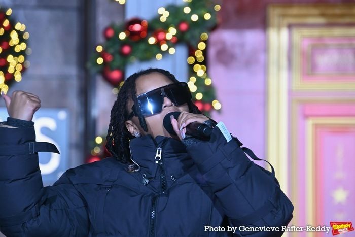 Photos: Idina Menzel, Charli D'Amelio & More Rehearse for the 2024 Macy's Thanksgiving Day Parade  Image