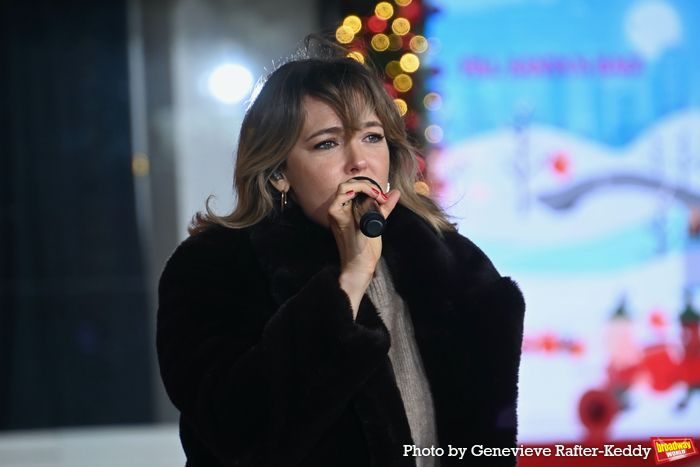 Photos: Idina Menzel, Charli D'Amelio & More Rehearse for the 2024 Macy's Thanksgiving Day Parade  Image