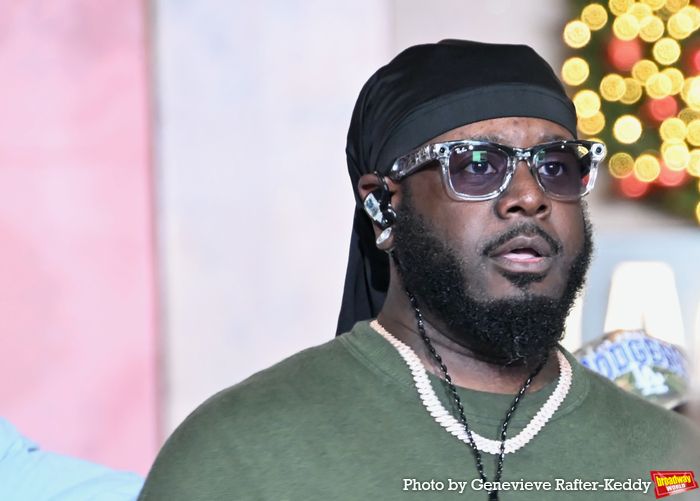 Photos: Idina Menzel, Charli D'Amelio & More Rehearse for the 2024 Macy's Thanksgiving Day Parade  Image