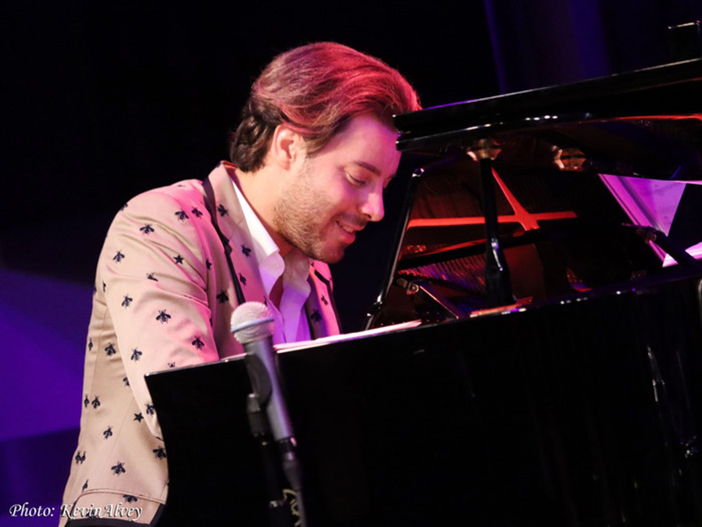 Photos: Adrian Galante at Birdland Theater  Image