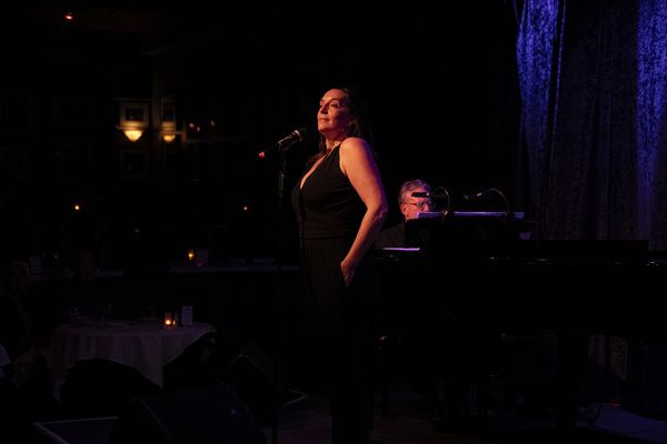 Julia Murney Photo