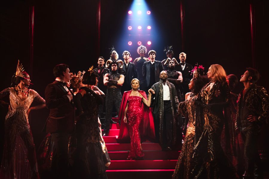 Photos: Vanessa Williams and More in THE DEVIL WEARS PRADA Image