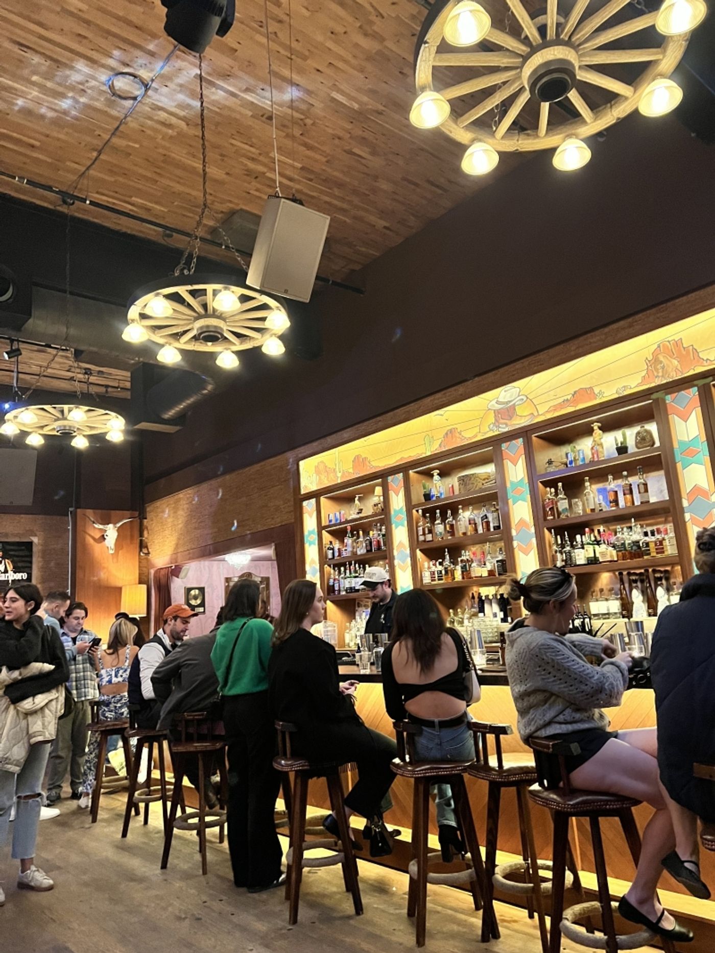 Review: Desert 5 Spot's Country-Inspired Space Offers Cozy Digs and Live Music in Williamsburg Review: Desert 5 Spot's Country-Inspired Space Offers Cozy Digs and Live Music in Williamsburg Image