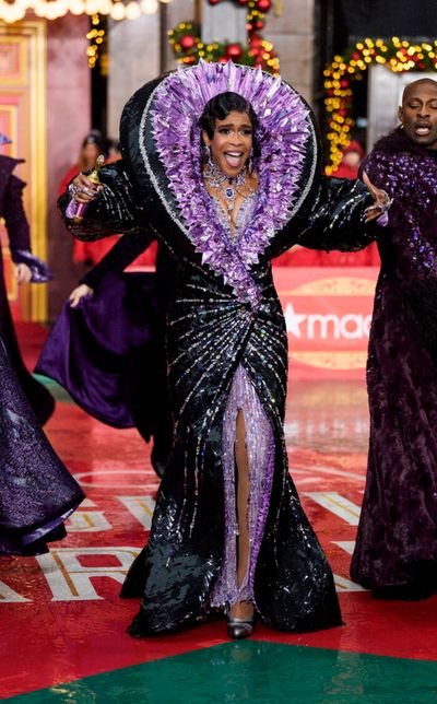 Michelle Williams in "Death Becomes Her" Broadway Performance Photo