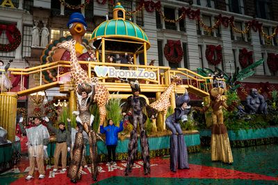 Idina Menzel on the Bronx Zoo Float Photo