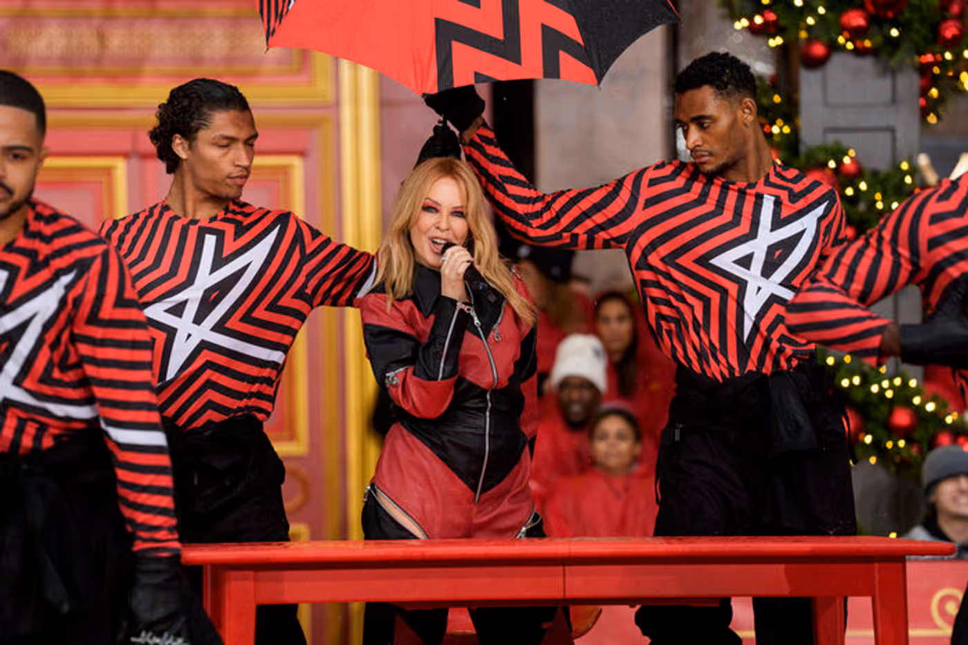 Photos: DEATH BECOMES HER, Idina Menzel, & More at the Macy's Thanksgiving Day Parade  Image