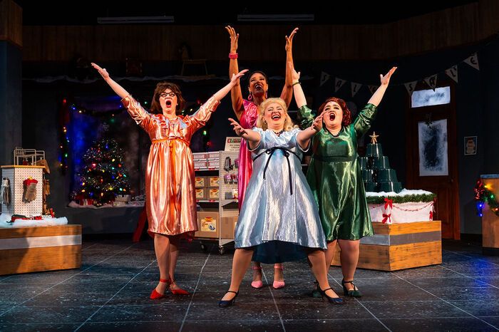 Photos/Video: WINTER WONDERETTES at Greater Boston Stage Company — photo 13 of 35