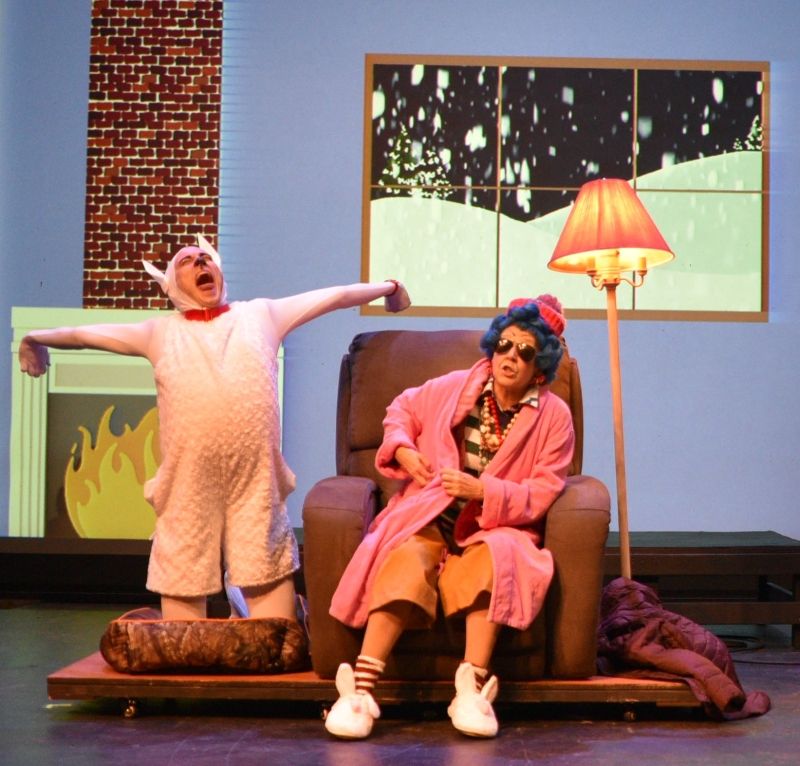 Review: MAXINE'S CHRISTMAS CAROL Opens in Kansas City at At the City Stage Image