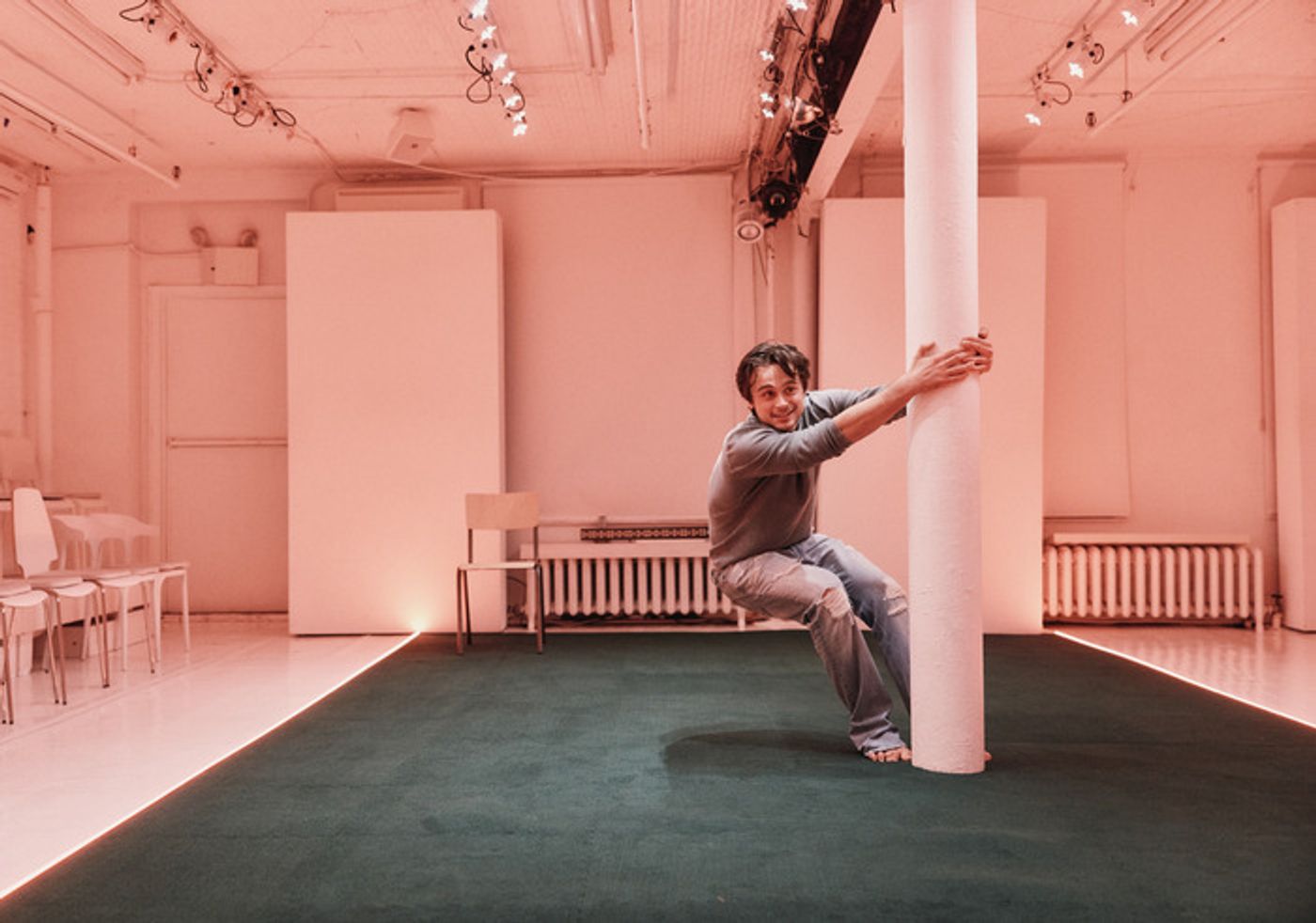 Photos: Ben Ahlers and Victoria Pedretti in TENDER NAPALM  Image