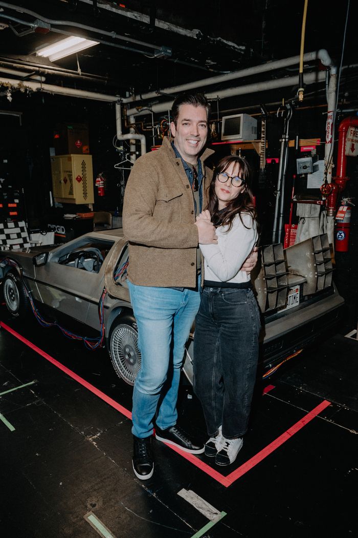 Photos: Zooey Deschanel and Jonathan Scott Visit BACK TO THE FUTURE on Broadway — photo 1 of 9