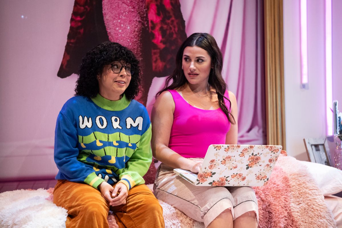 Bekah Zornosa (Barb Kratzyt) and Samantha Sayah (Chava Kanipshin)  at 