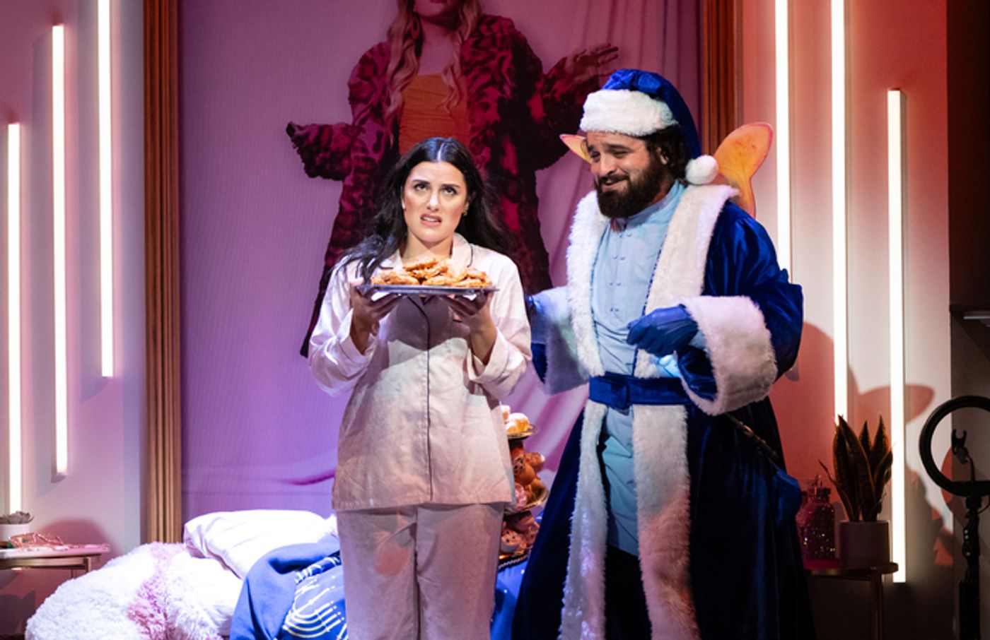 Photos: A HANUKKAH CAROL, OR GELT TRIP! THE MUSICAL at Round House Theatre  Image