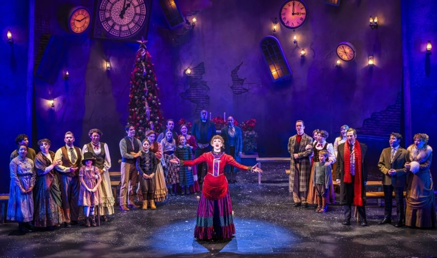 Review: A CHRISTMAS CAROL at Zach Theatre Image