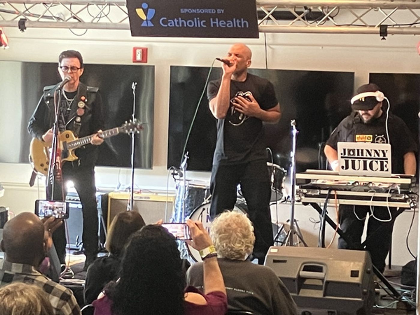 Photos: Long Island Music & Entertainment Hall of Fame Celebrates Its 20th Anniversary Photos: Long Island Music & Entertainment Hall of Fame Celebrates Its 20th Anniversary Image