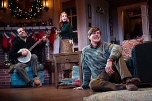 Zachary Quinto, Molly Bernard, Chris Lowell @ BroadwayWorld Zachary Quinto, Molly Bernard, Chris Lowell Photo