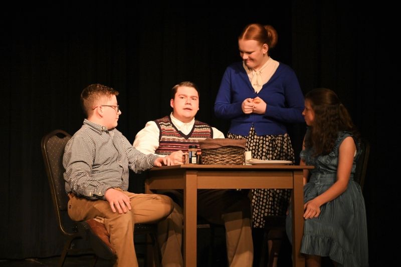 Review: THE BEST CHRISTMAS PAGEANT EVER at Silvermoon Children's Theatre Review: THE BEST CHRISTMAS PAGEANT EVER at Silvermoon Children's Theatre Image