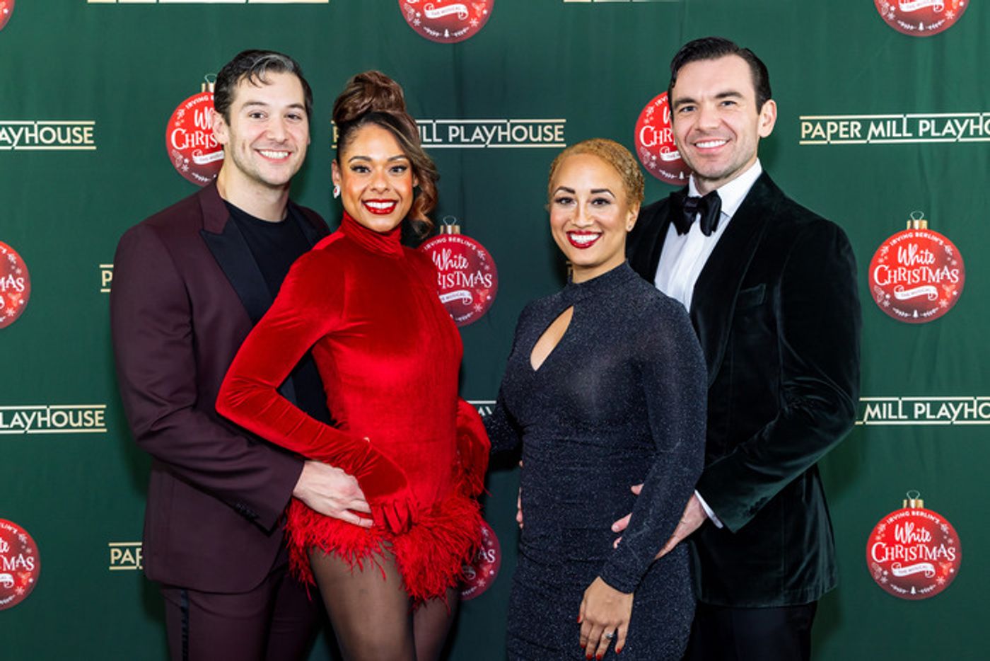 Photos & Video: IRVING BERLIN'S WHITE CHRISTMAS: THE MUSICAL at Paper Mill Playhouse  Image