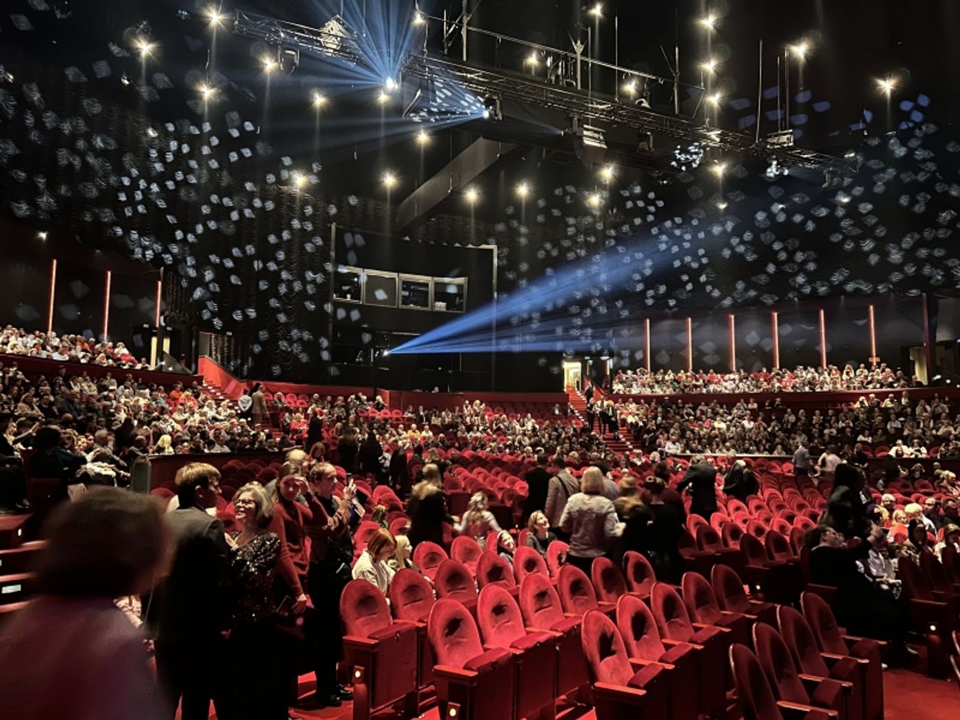 Review: DER GEIST DER WEIHNACHT at Metronom  Image