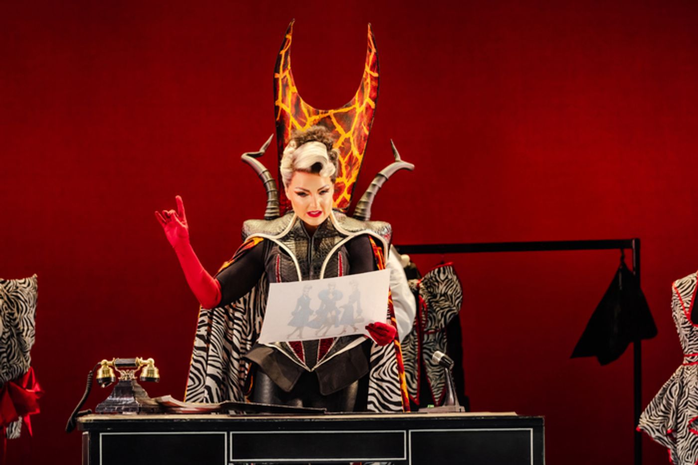 Photos: Kerry Ellis Joins UK Tour of 101 DALMATIANS THE MUSICAL  Image