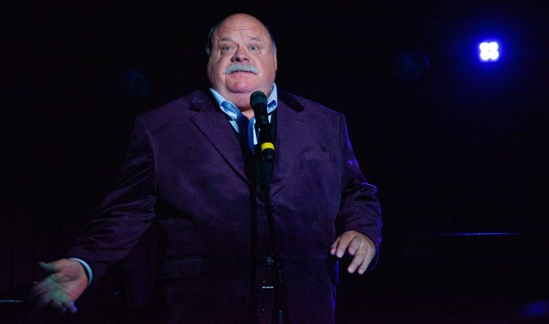 Review: Kevin Chamberlin And Audience Were FINDING THE JOY at The Green Room 42 Image