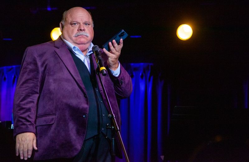 Review: Kevin Chamberlin And Audience Were FINDING THE JOY at The Green Room 42 Image