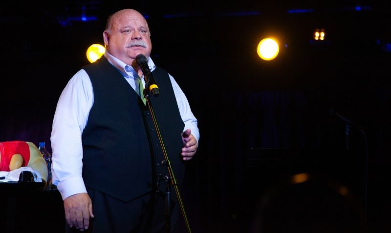 Review: Kevin Chamberlin And Audience Were FINDING THE JOY at The Green Room 42 Image