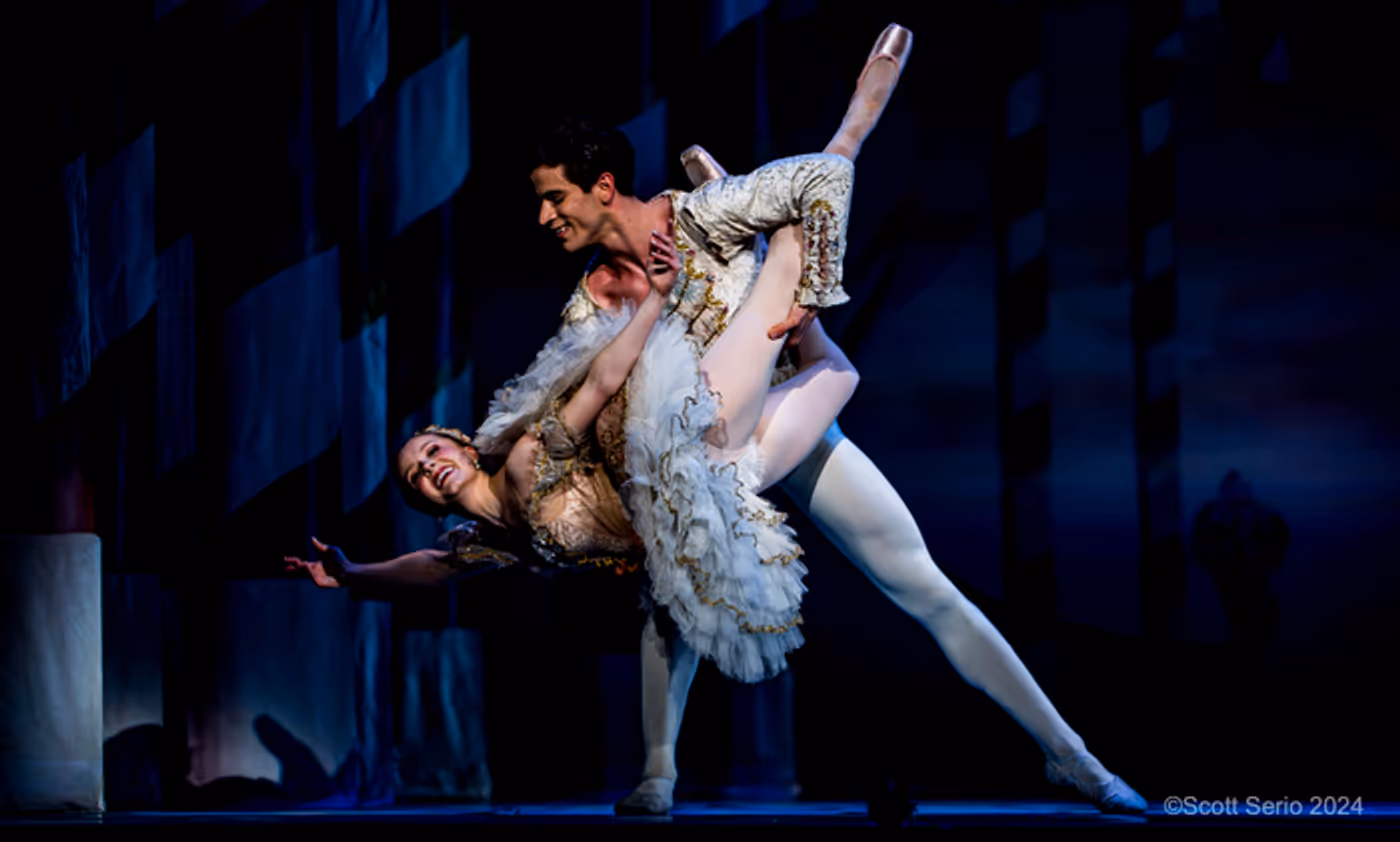 Review: Holiday Favorite THE NUTCRACKER at The Academy Of Music Review: Holiday Favorite THE NUTCRACKER at The Academy Of Music Image