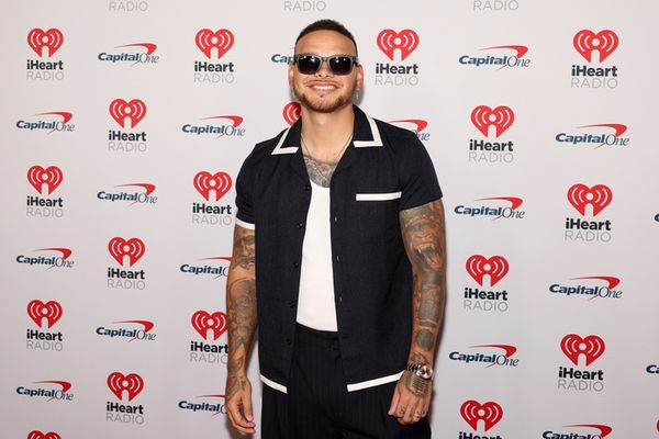 LOS ANGELES, CALIFORNIA - DECEMBER 06: (FOR EDITORIAL USE ONLY) Kane Brown attends iH Photo