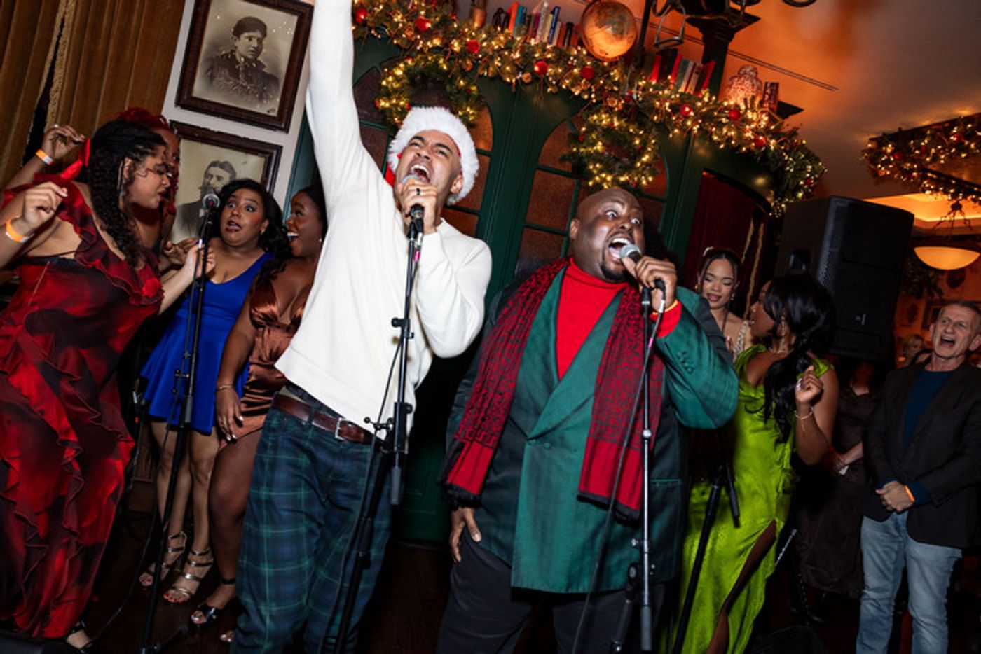 Photos: LITTLE SHOP OF HORRORS Celebrates 1500 Performances Photos: LITTLE SHOP OF HORRORS Celebrates 1500 Performances Image