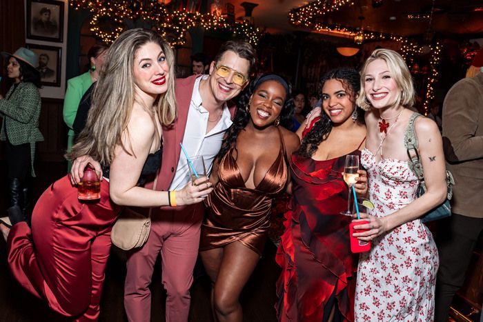 Photos: LITTLE SHOP OF HORRORS Celebrates 1500 Performances — photo 29 of 31
