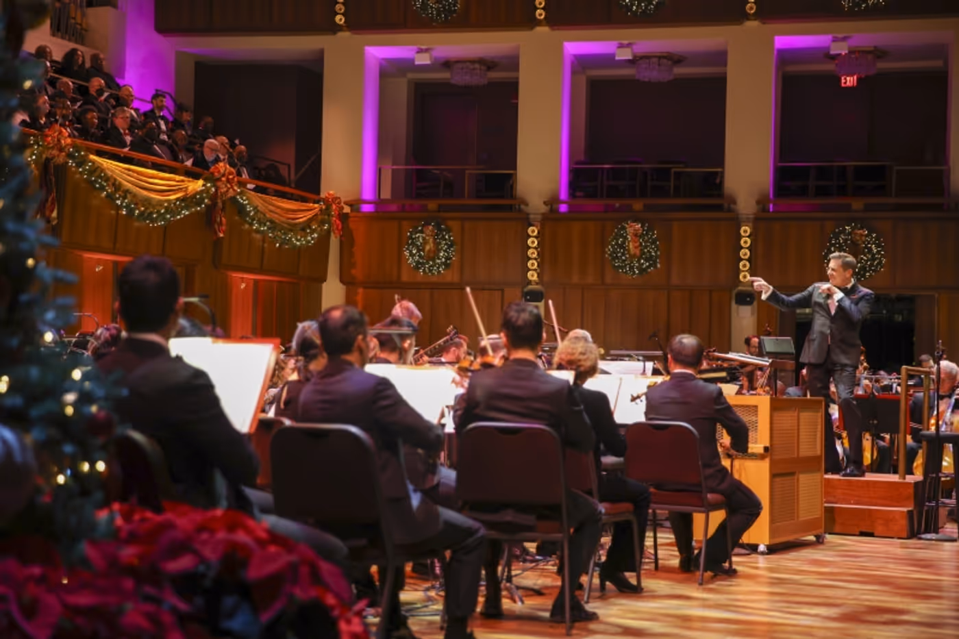 Review: A HOLIDAY POPS! WITH JESSICA VOSK AND THE NATIONAL SYMPHONY ORCHESTRA at Kennedy Center  Image