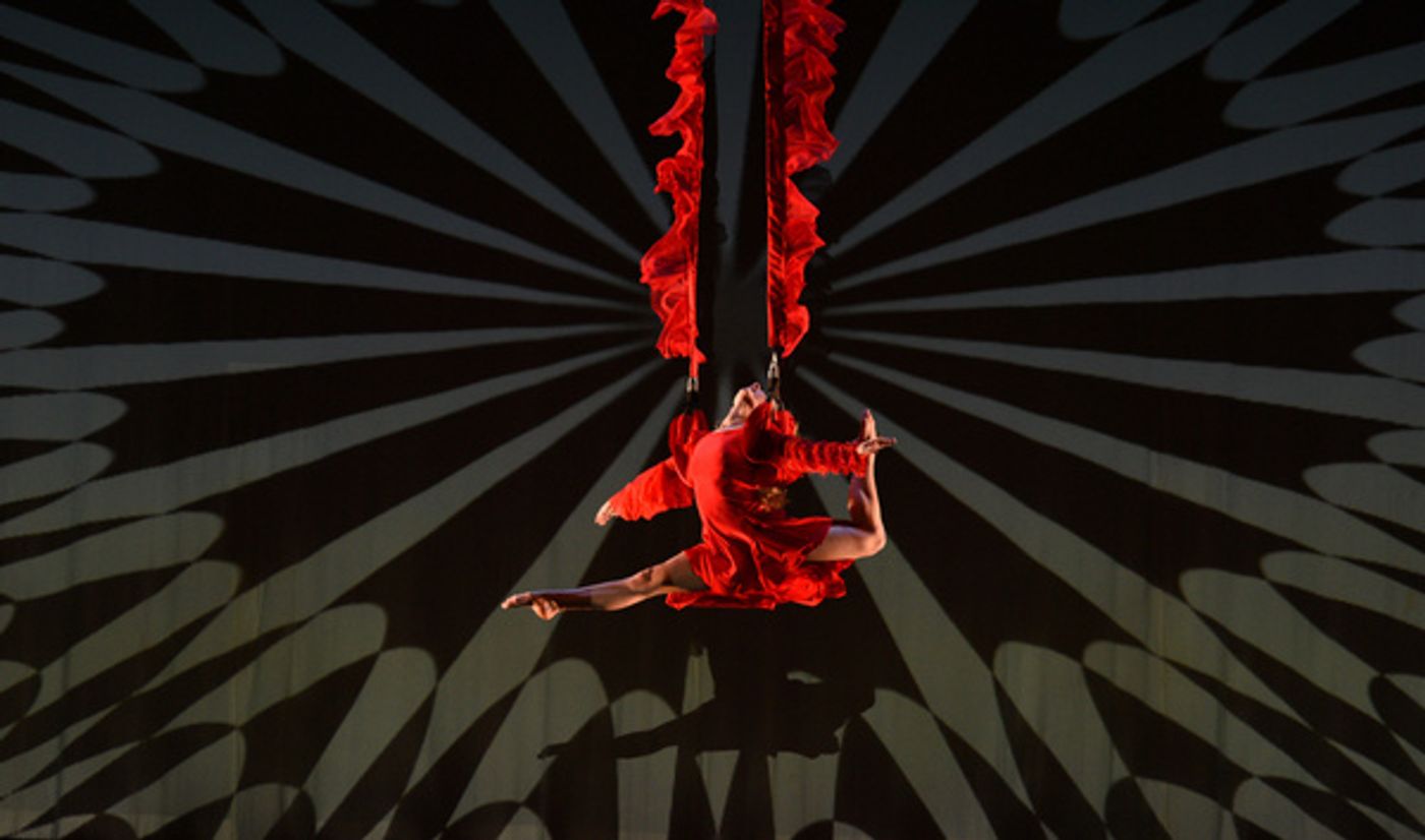 Photos: MOMIX to Bring ALICE to the Warner Theatre in January Photos: MOMIX to Bring ALICE to the Warner Theatre in January Image