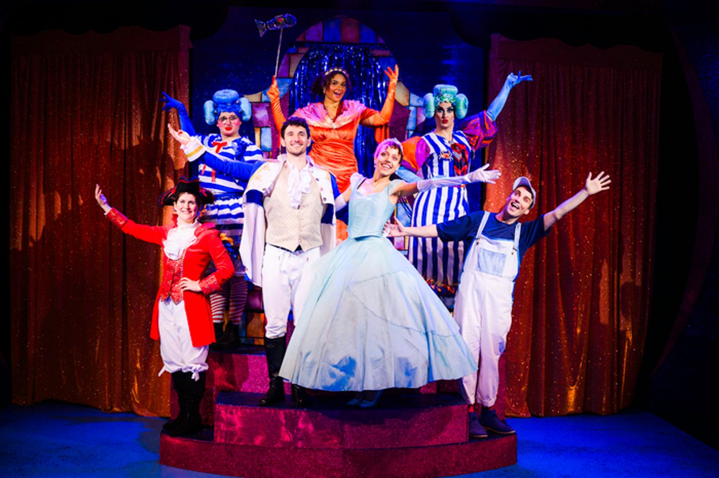 Photos: CINDERELLA At King's Head Theatre  Image