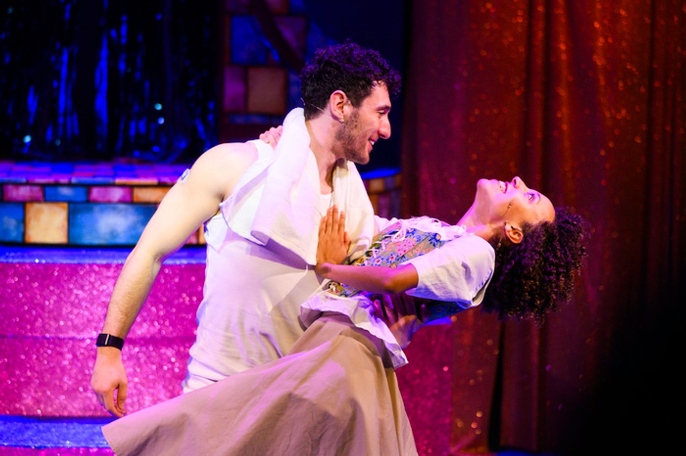 Photos: CINDERELLA At King's Head Theatre  Image