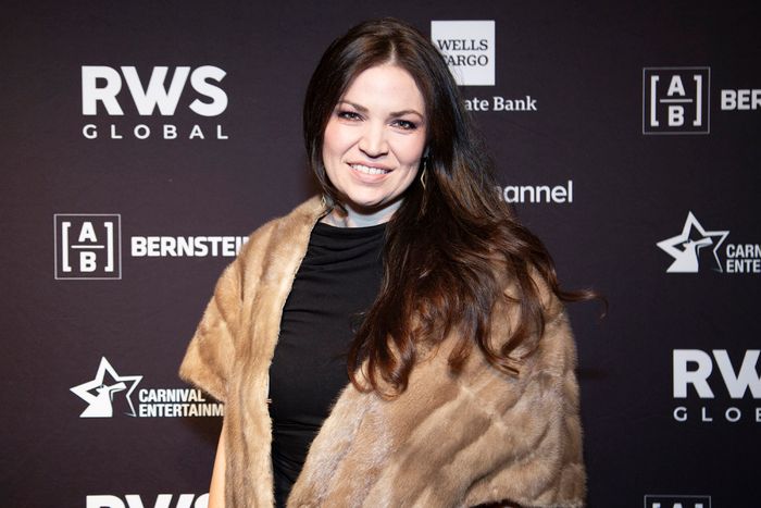 Photos: Laura Benanti Honored At 2024 BROADWAY DREAMS Gala — photo 8 of 35