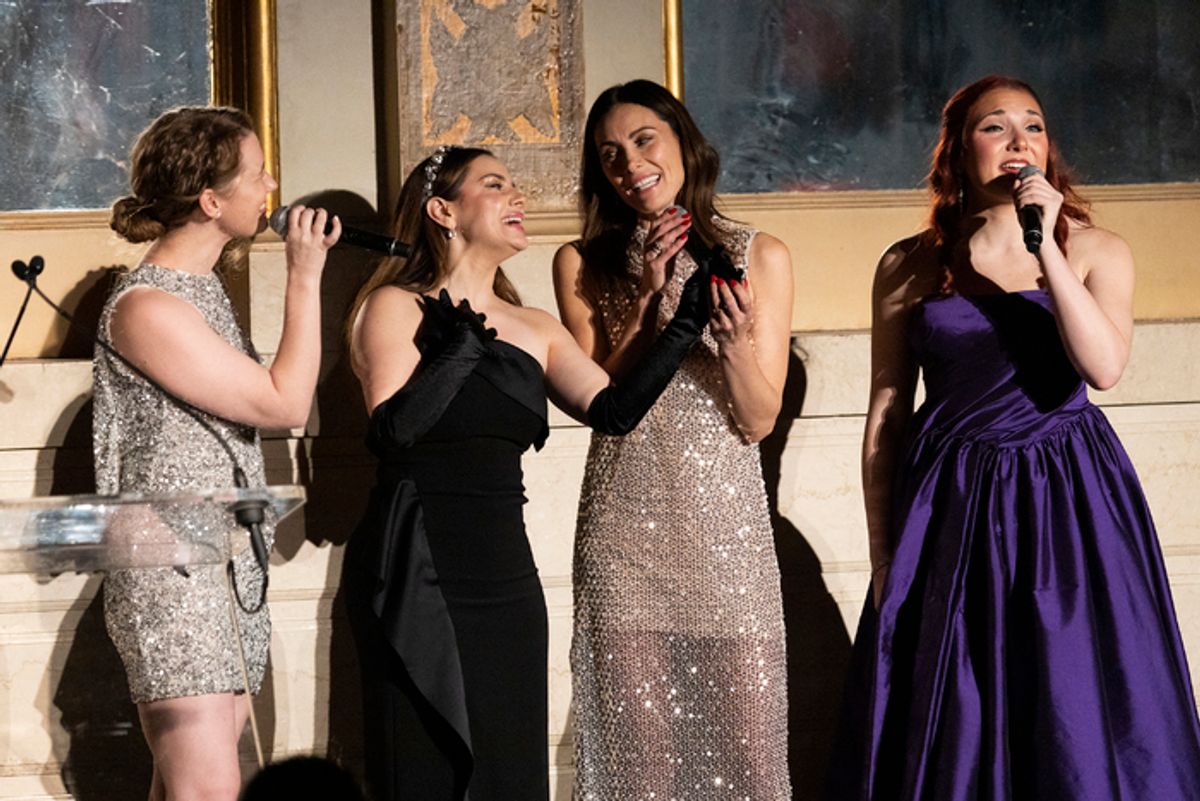 Samantha Gorjanc, Meghan Picerno, and Dee Pace sing for Laura Benanti at 