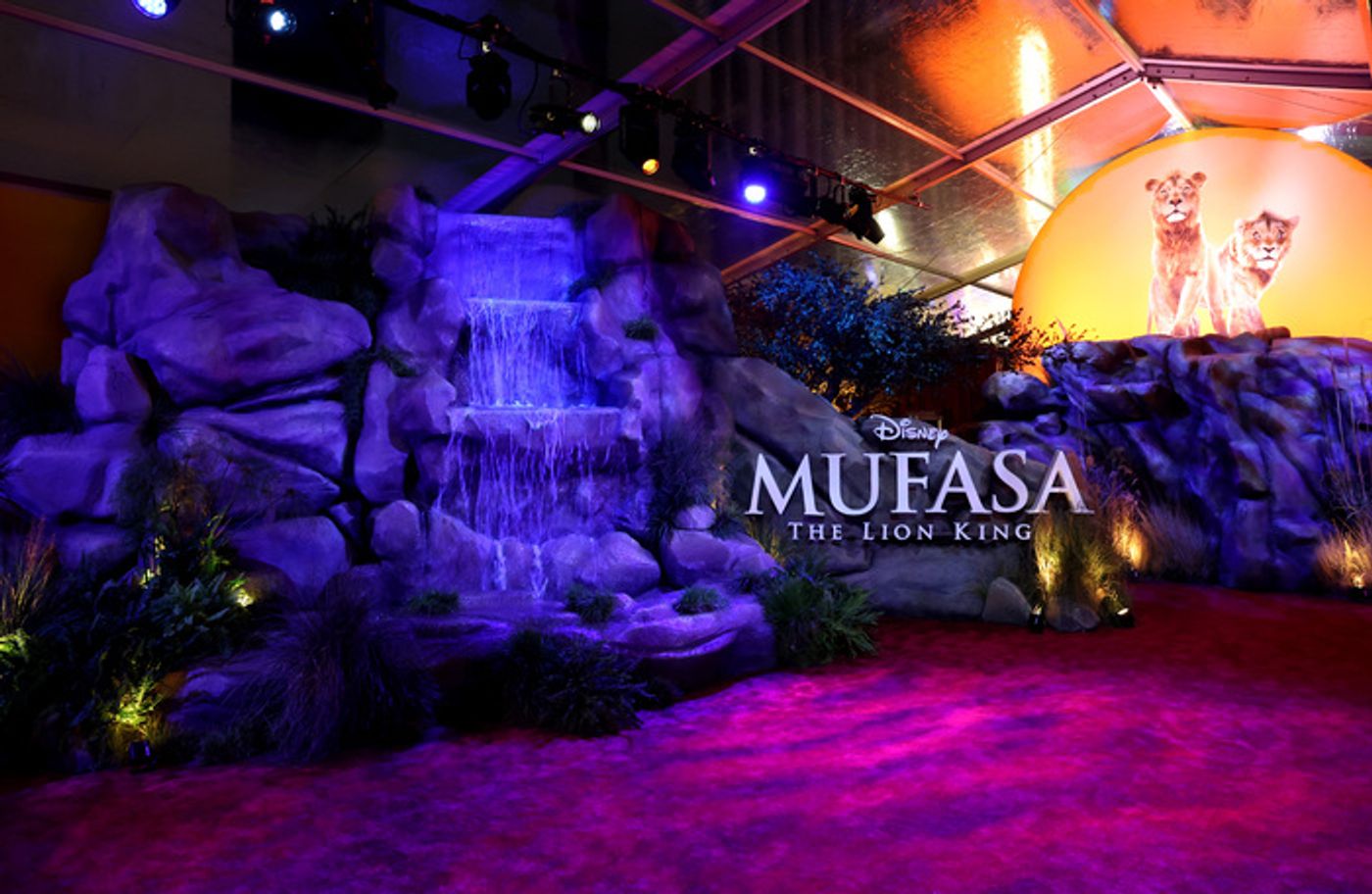 PHOTO FLASH: Ya puedes ver las imágenes de la premier de MUFASA PHOTO FLASH: Ya puedes ver las imágenes de la premier de MUFASA Image