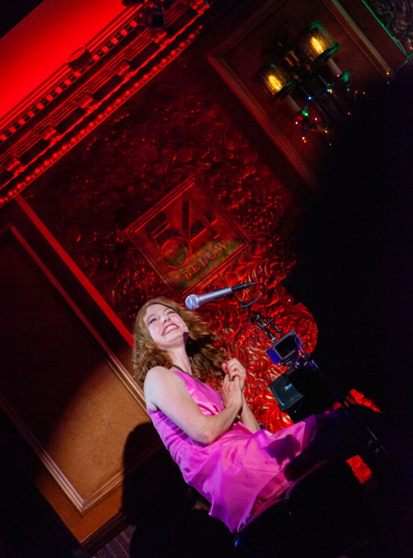 Review: Sublime and Special SPENDING CHRISTMAS WITH ALICIA WITT Plays 54 Below Review: Sublime and Special SPENDING CHRISTMAS WITH ALICIA WITT Plays 54 Below Image