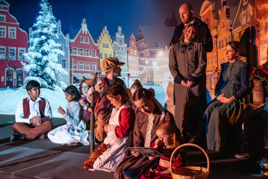 Photos: Inside Dublin Presbyterian Church’s A CHRISTMAS CAROL IN BETHLEHEM Image