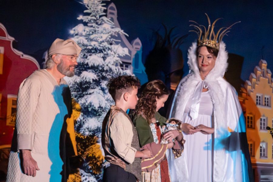Photos: Inside Dublin Presbyterian Church’s A CHRISTMAS CAROL IN BETHLEHEM Image