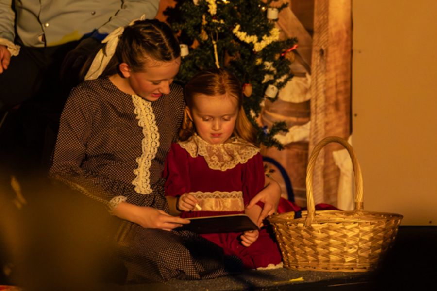 Photos: Inside Dublin Presbyterian Church’s A CHRISTMAS CAROL IN BETHLEHEM Image