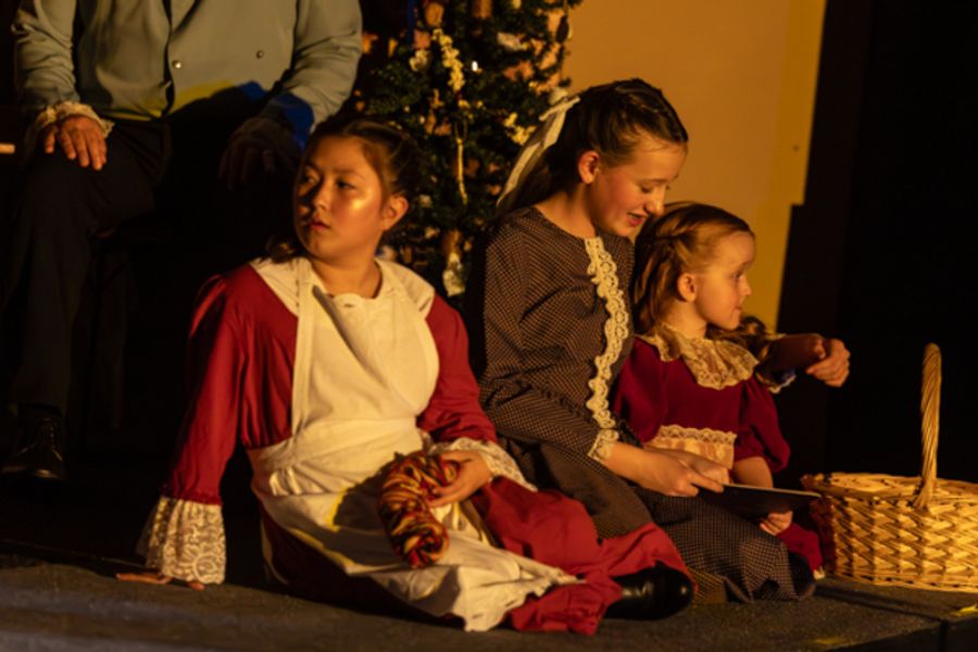 Photos: Inside Dublin Presbyterian Church’s A CHRISTMAS CAROL IN BETHLEHEM Image