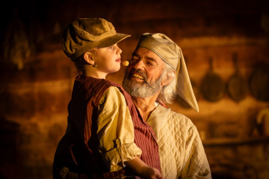 Photos: Inside Dublin Presbyterian Church’s A CHRISTMAS CAROL IN BETHLEHEM Image