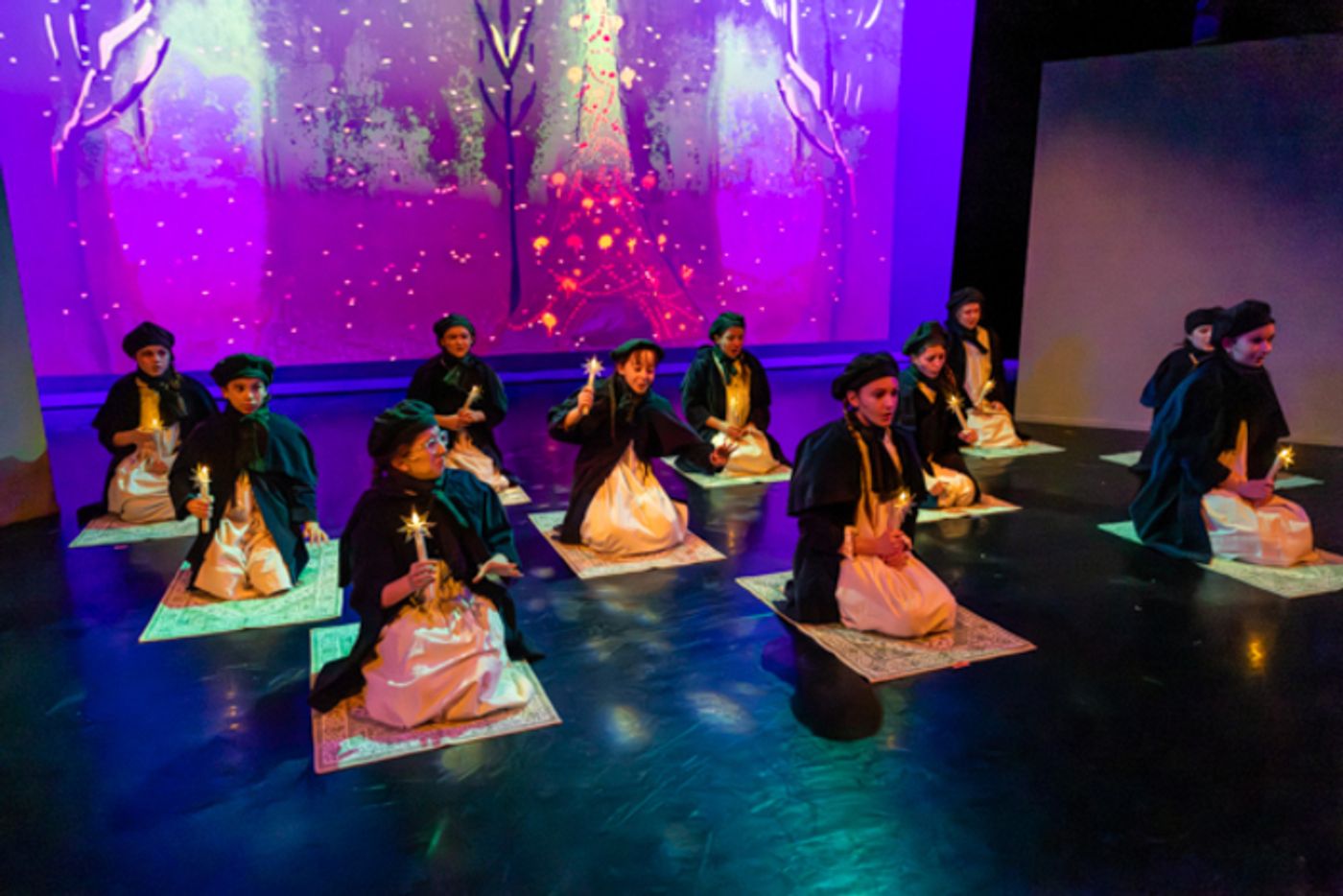 Photos: First look at Abbey Theatre of Dublin’s MADELINE’S CHRISTMAS Photos: First look at Abbey Theatre of Dublin’s MADELINE’S CHRISTMAS Image