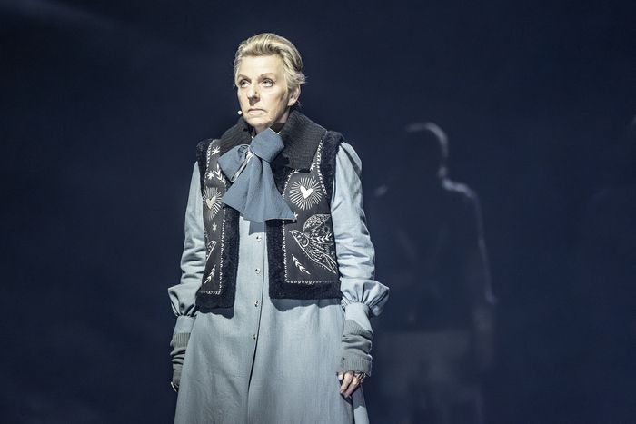 Photos: Sigourney Weaver and More in THE TEMPEST — photo 11 of 17